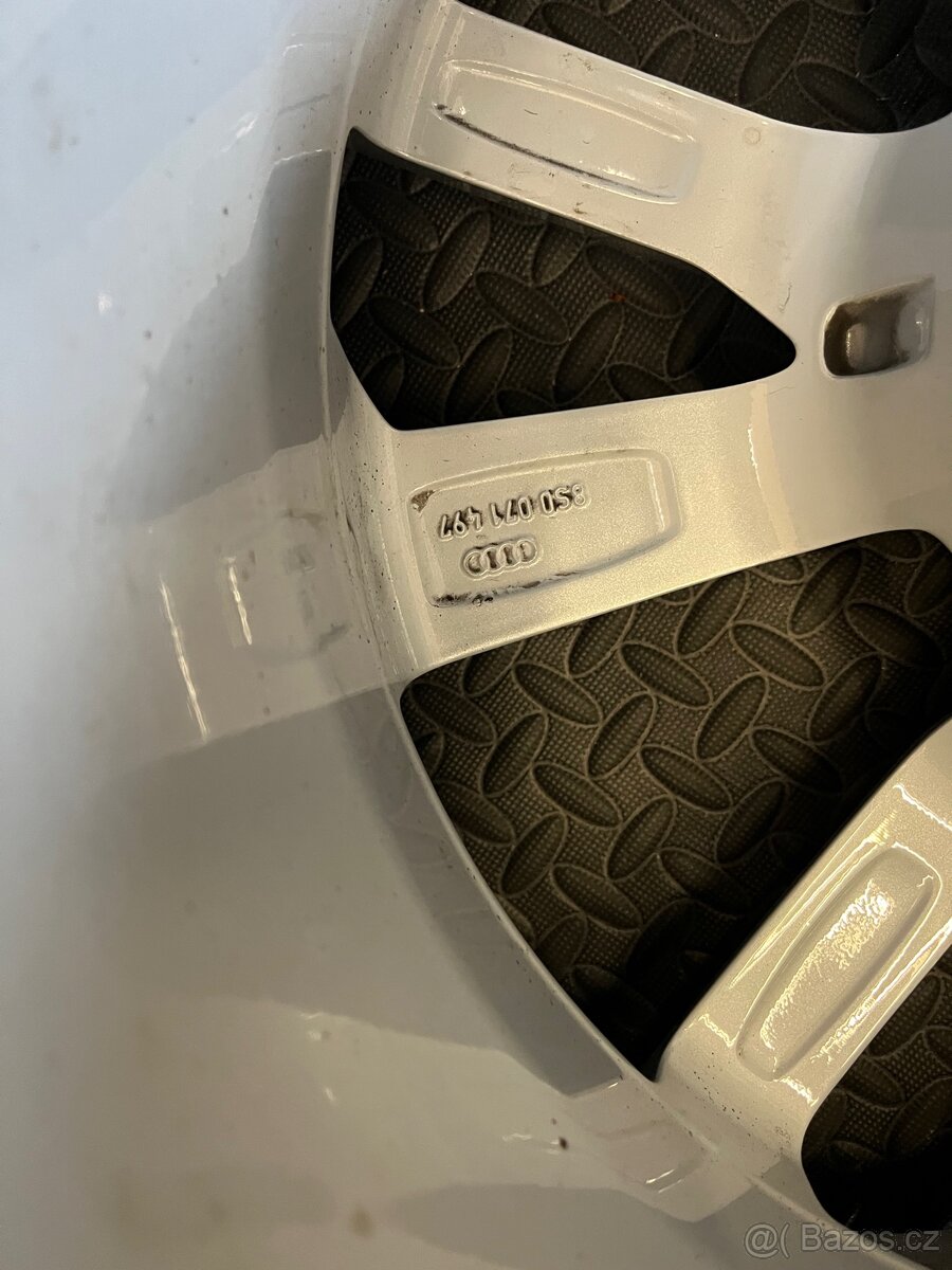 ALU kola 5x112 R17 (P453) - 5