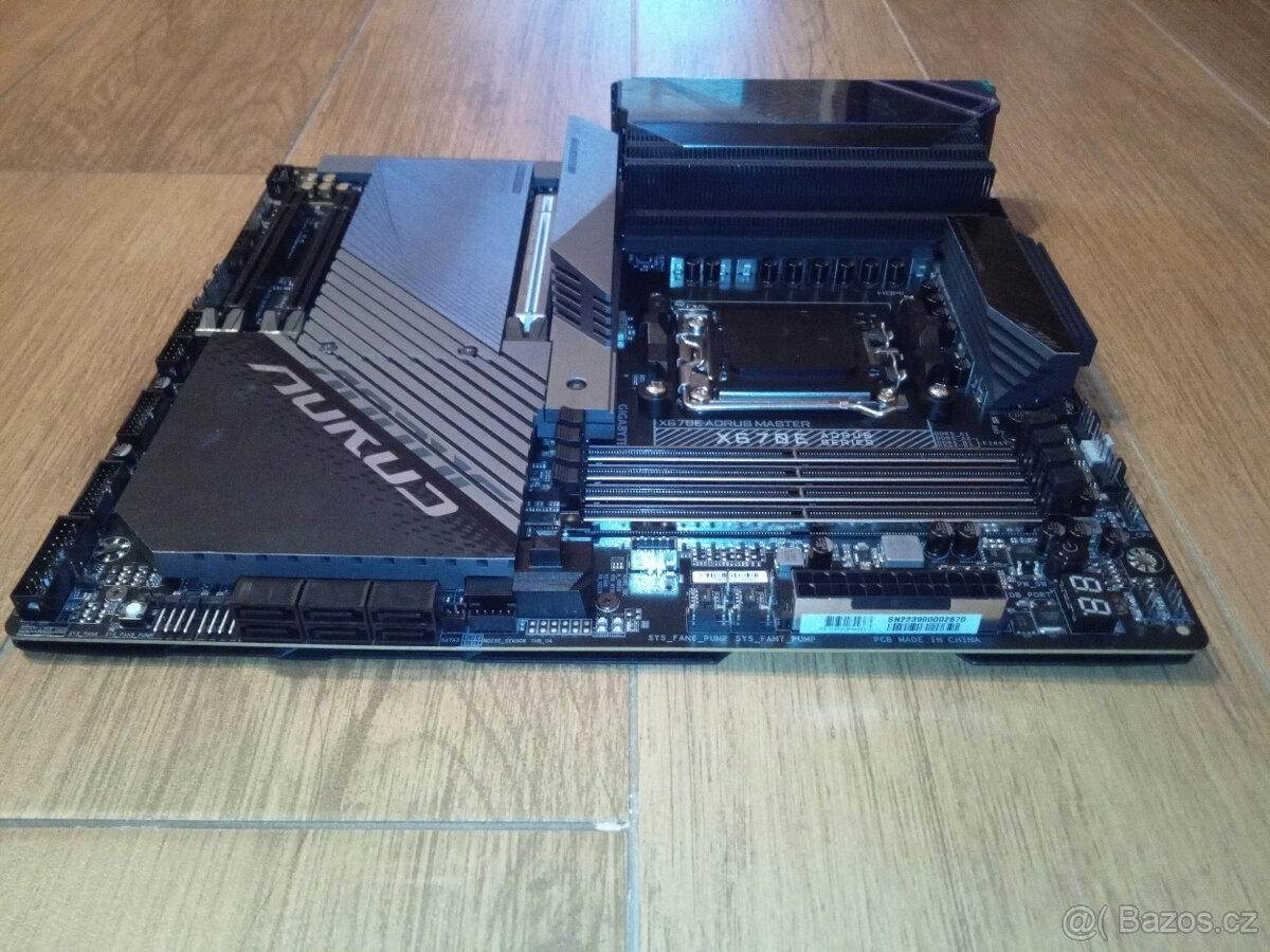 GIGABYTE X670E AORUS MASTER/AM5/E-ATX - 5