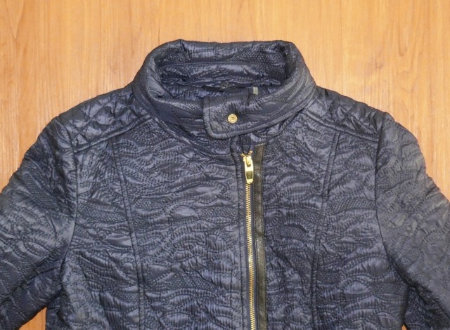 Zateplená tmavě modrá prošívaná bunda, vel.38, zn. Via Spiga - 5