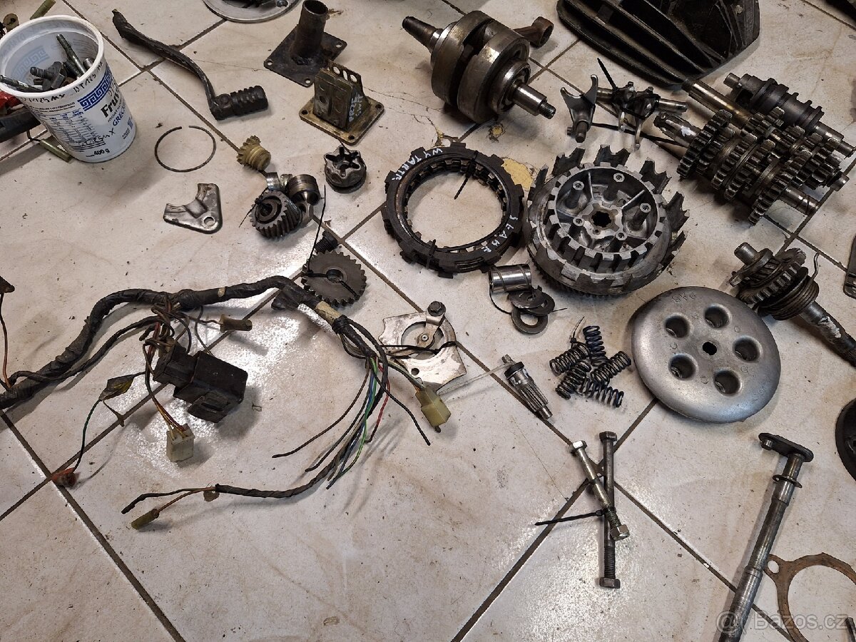 Díly motoru Yamaha DT 125 MX - 5