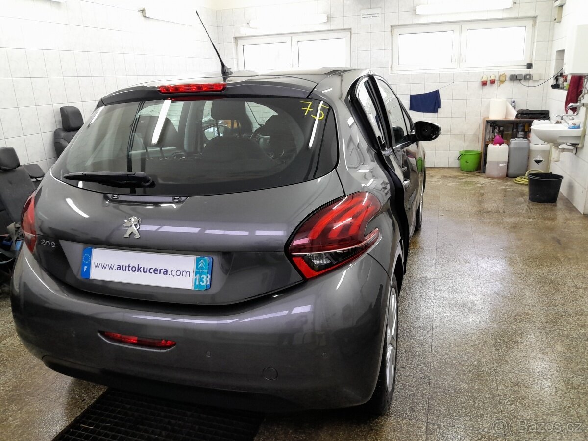 Peugeot 208 1.2 VTI-12V - 5