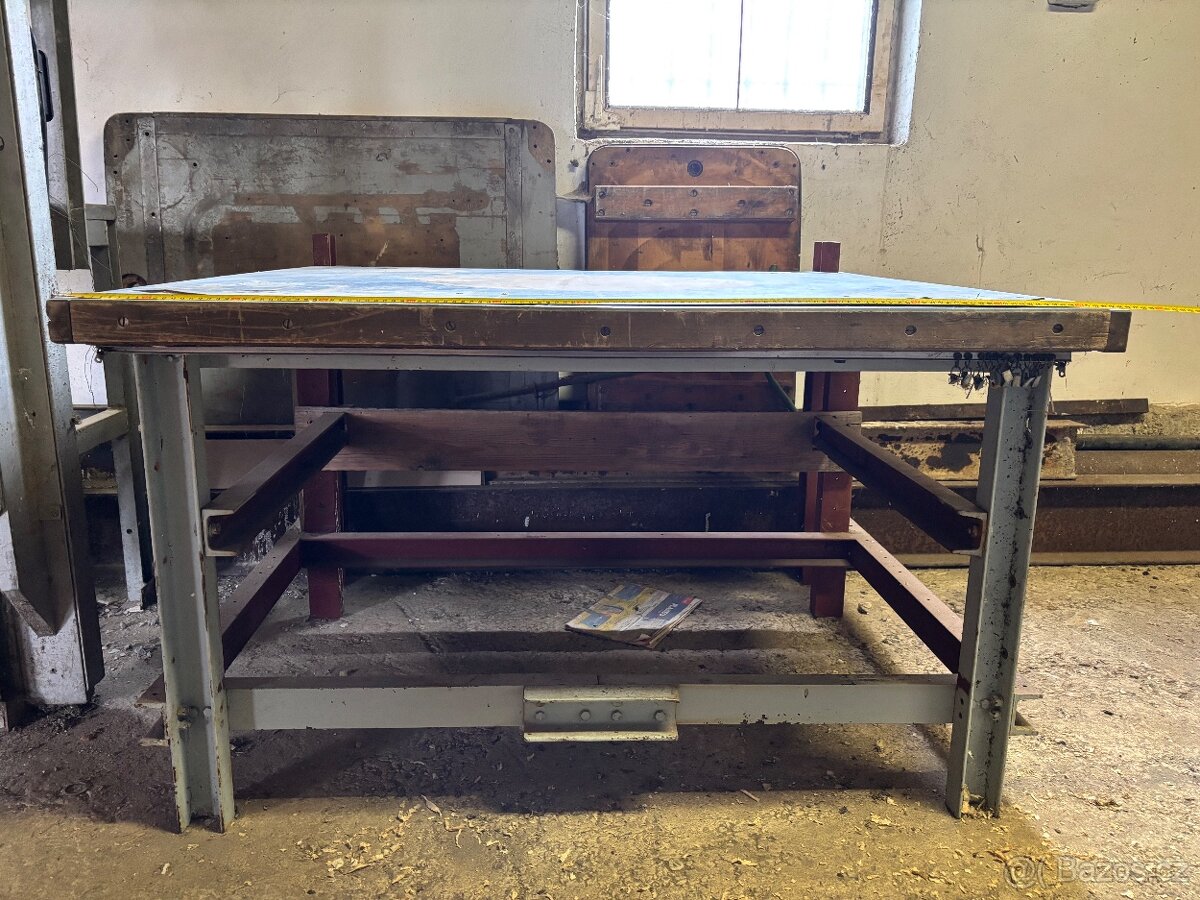 Pracovní ponk domácí výroby - 5