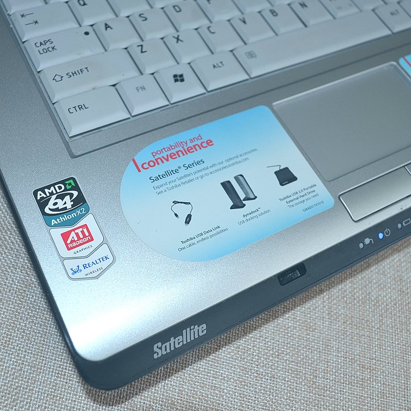 Toshiba LopTop "Satellite"A215-S5824 - 5