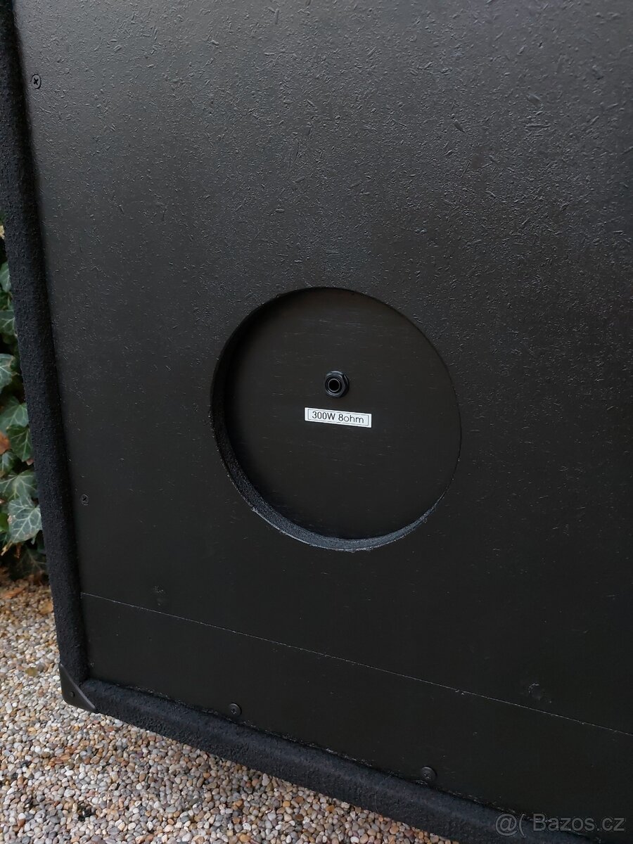 Baskytarový box 15" Eminence Beta 15A - 5