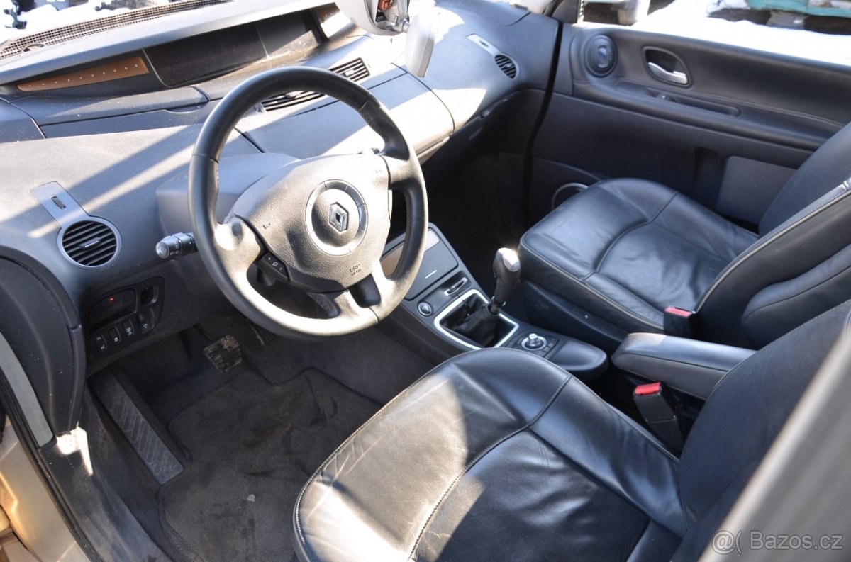 Renault Grand Espace 2.0 dCi 2009 - náhradní díly