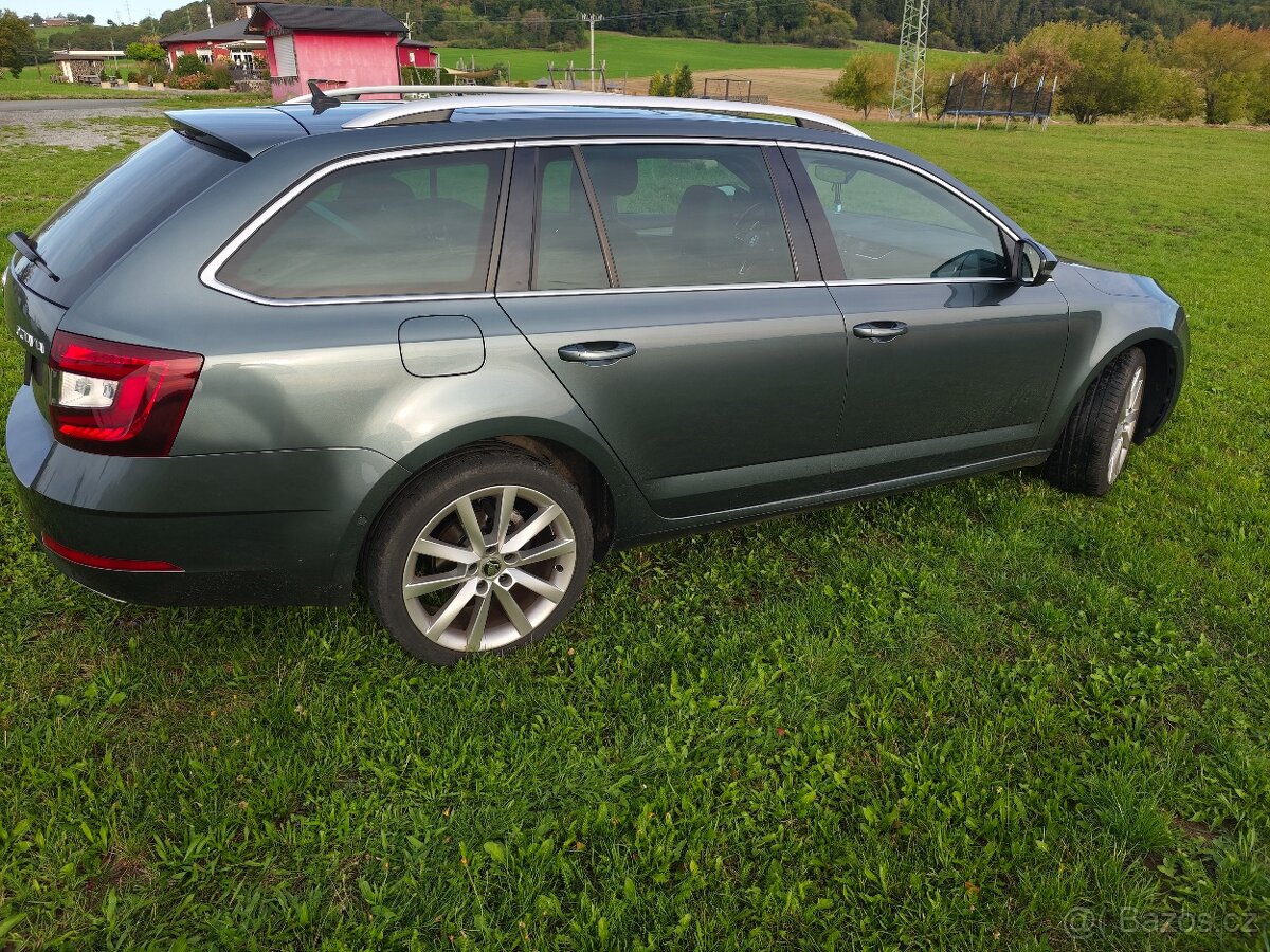 Škoda Octavia 3 facelift 2.0 TDI Plná výbava - 5