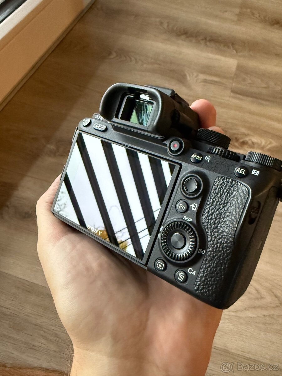 Sony A7 III - bezzrcadlovka - 5
