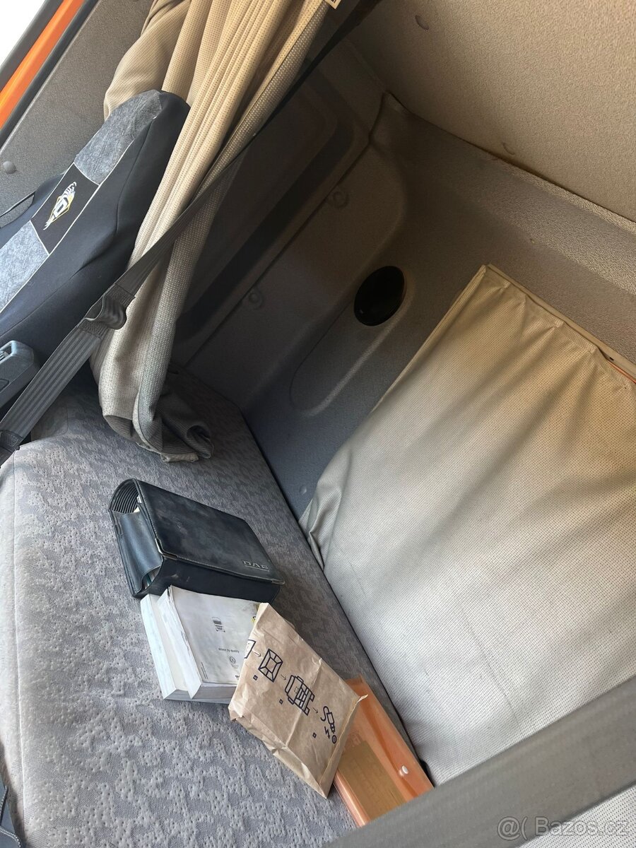 Prodám sklápěč daf cf 85.460 8x4, - 5