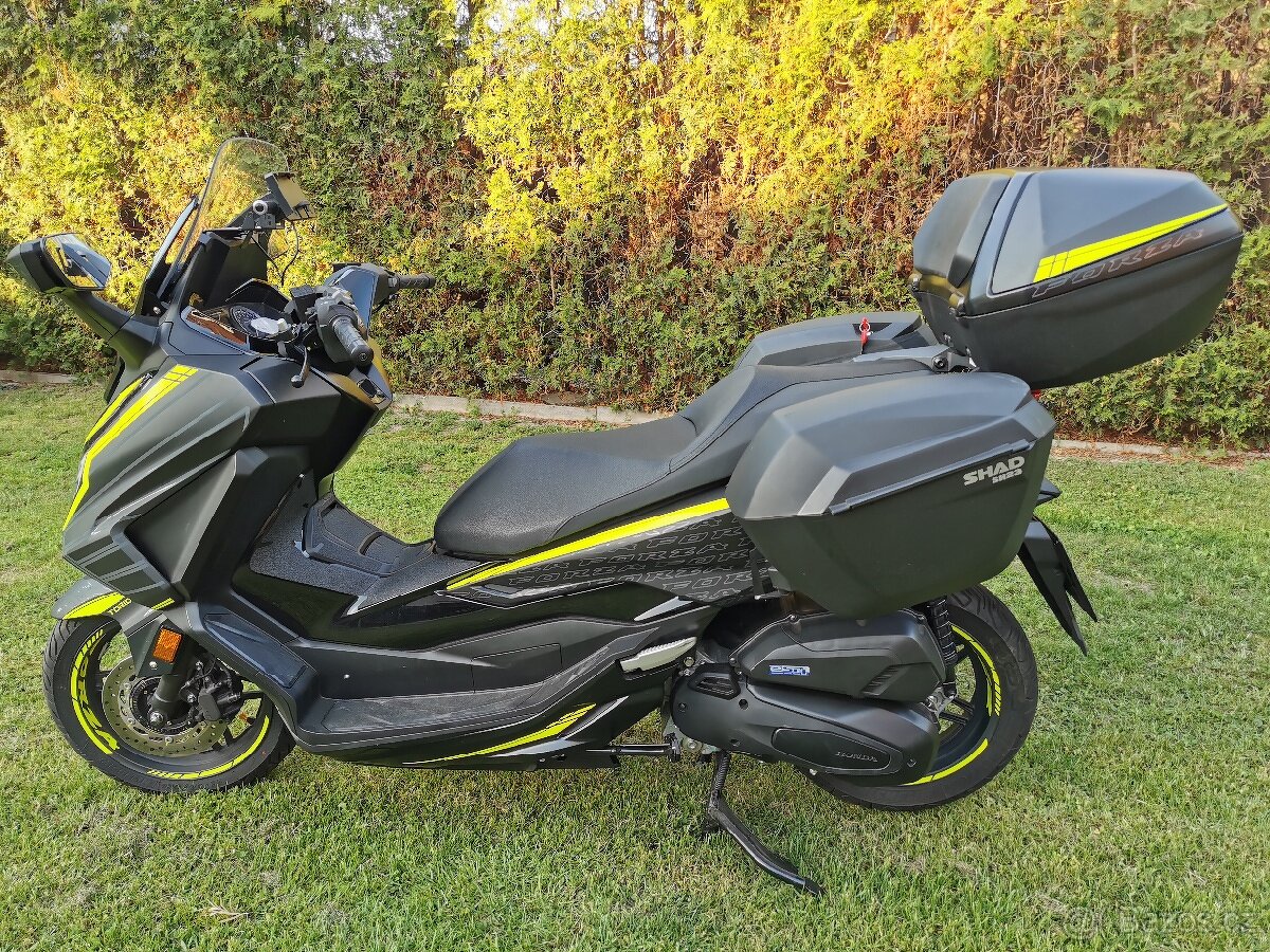 Držáky kufru Shad na Honda Forza 125 300 350 Honda ADV - 5