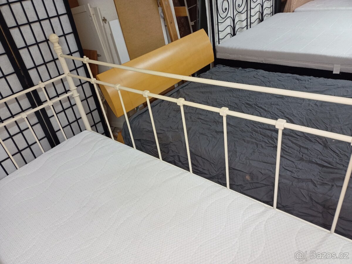 Prodám hezkou postel IKEA Tromsnes 90 x 200 cm - 5