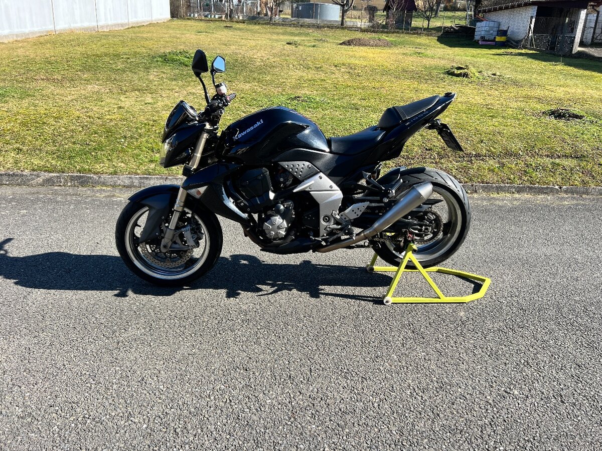 Kawasaki Z 1000 - 5