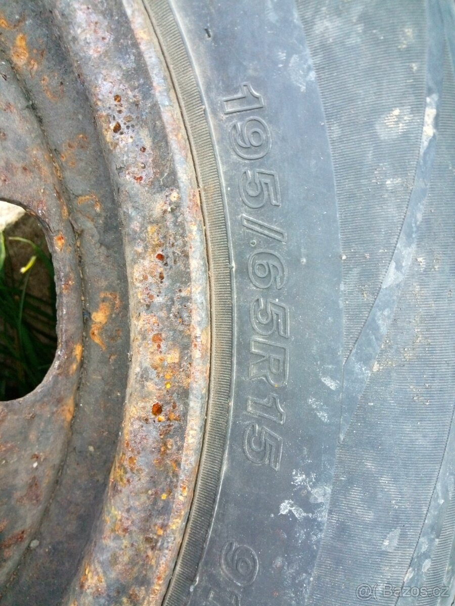 195/65r15, plechové disky,peugeot,citroen,ford - 5