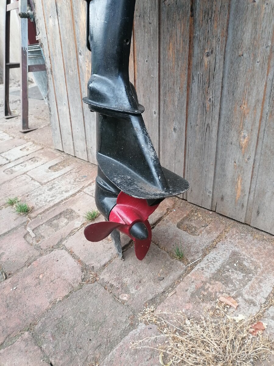 Lodní závěsný motor p - 5