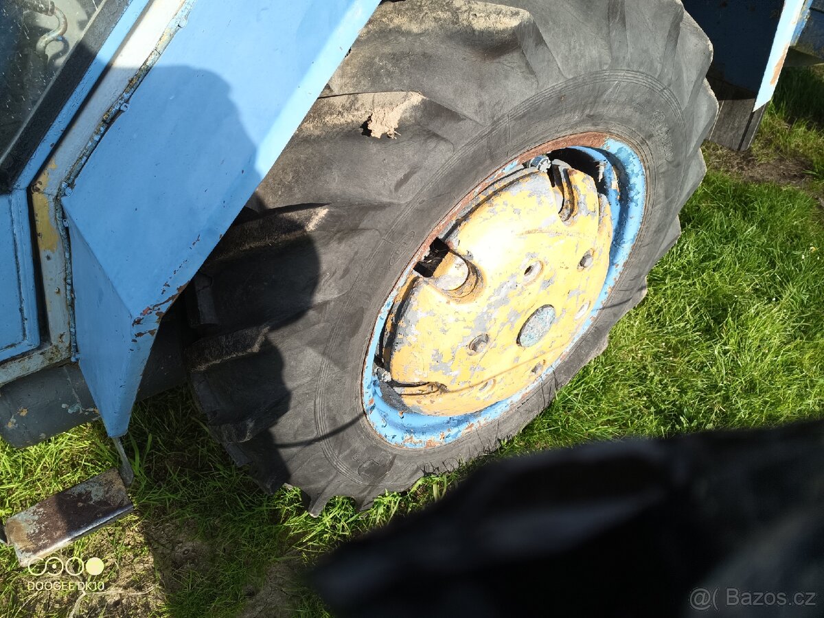 Traktor Zetor 3011 - 5