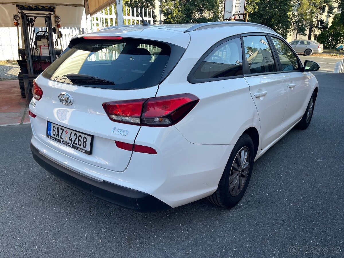 Prodám Hyundai i30 1,6 CRDI KOMBI - 5