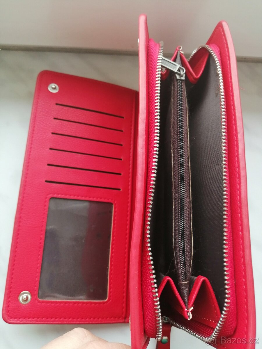 Červená peněženka, zánovní. Velmi dobrý stav (1) - 5