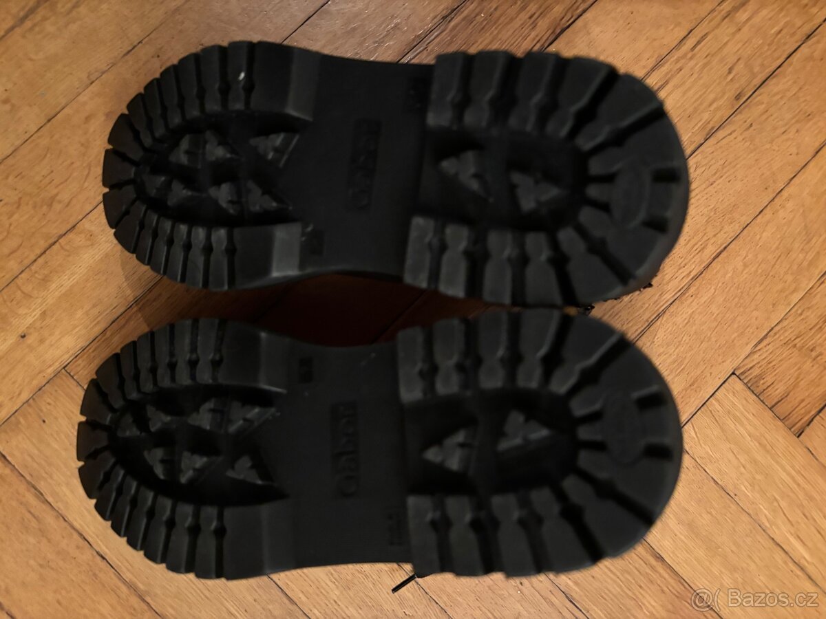 Kotníkové černé zimní kožené boty vel. 40-41 - 5