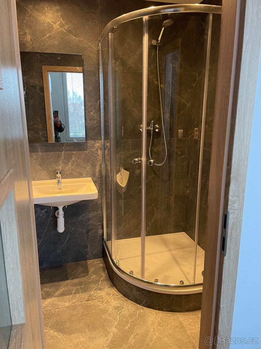Dobrý den pronajmu byt 3+1 - 5