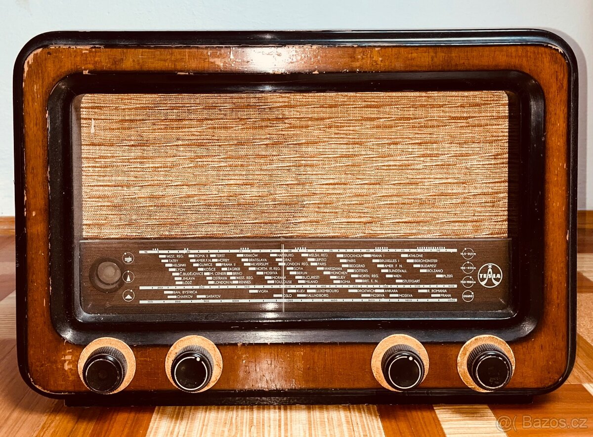 Skříňový gramofon s radiem - 5