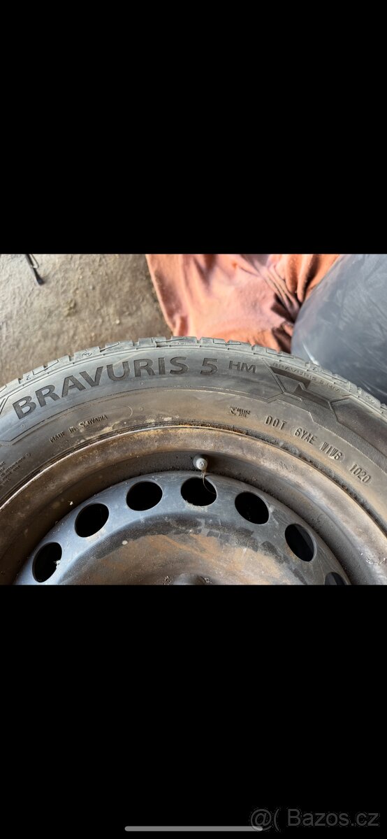Sada 4ks letních kol Barum Bravuris 5 195/65 R15 5x112 - 5