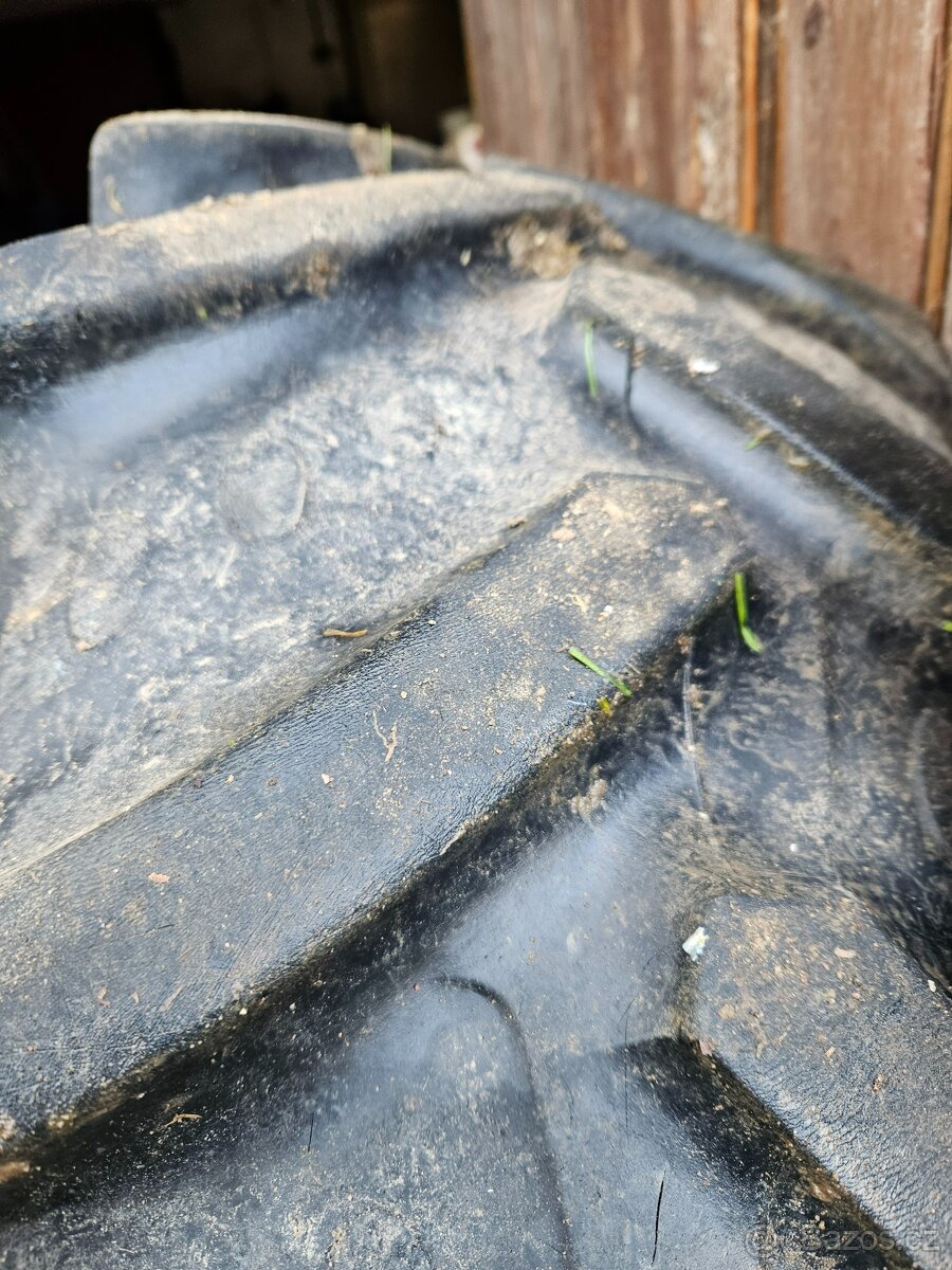 Traktorové kola + pneu 11,2x24 nebo 320x70x24 (radial) - 5