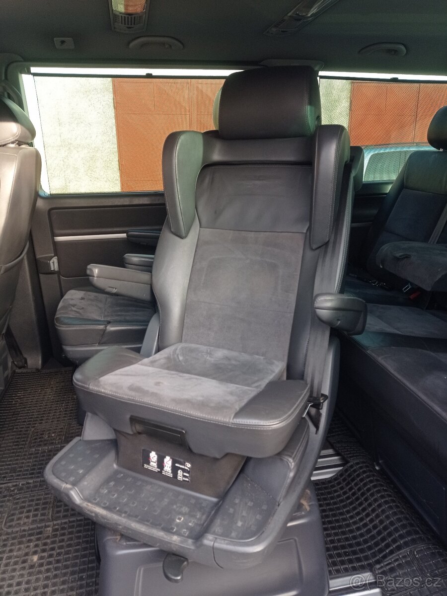Sedačka do druhé řady VW Multivan T5, T5.1, T6 - 5