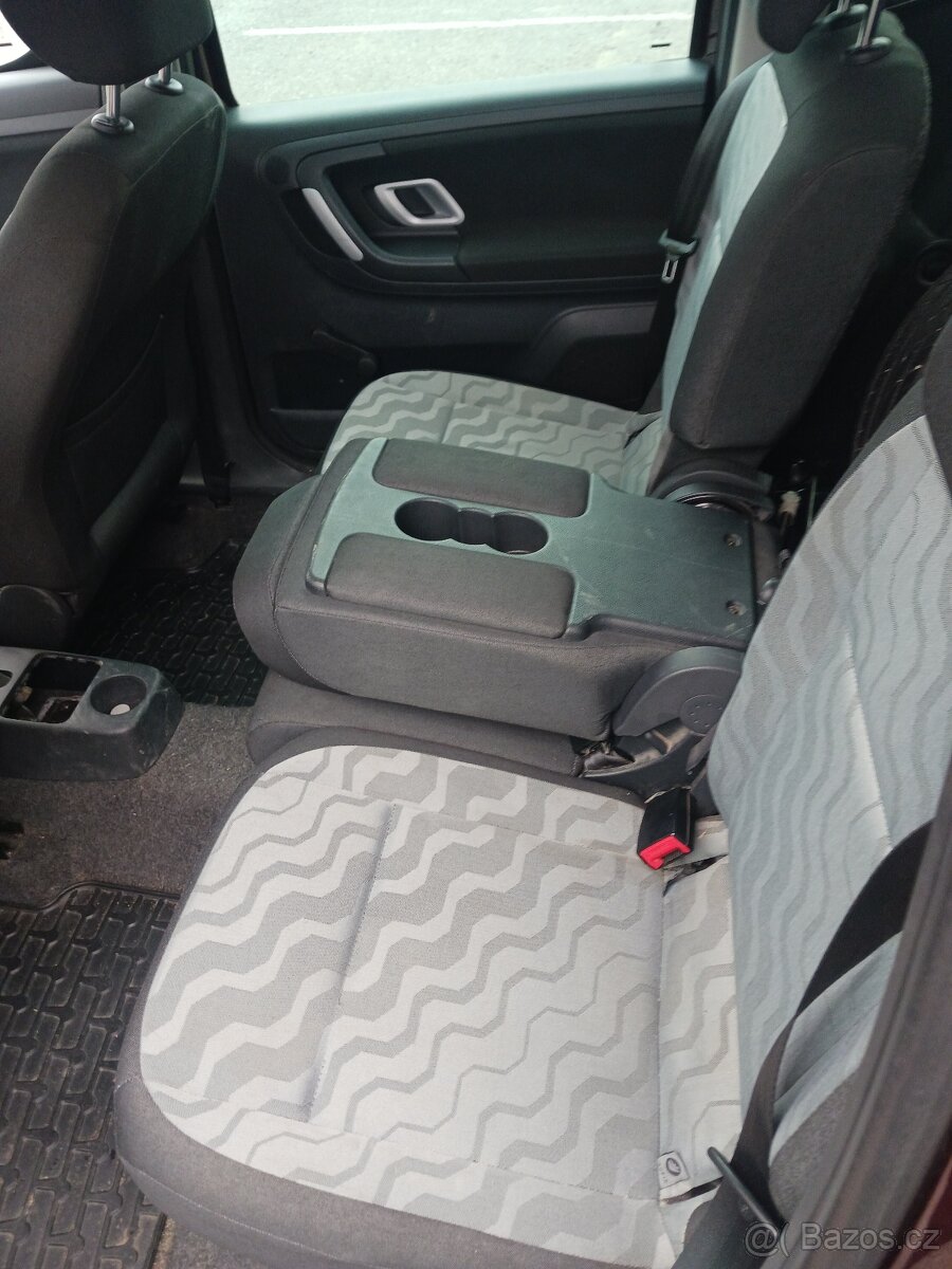 Škoda Roomster 2010 1.9 tdi 77kW - 5