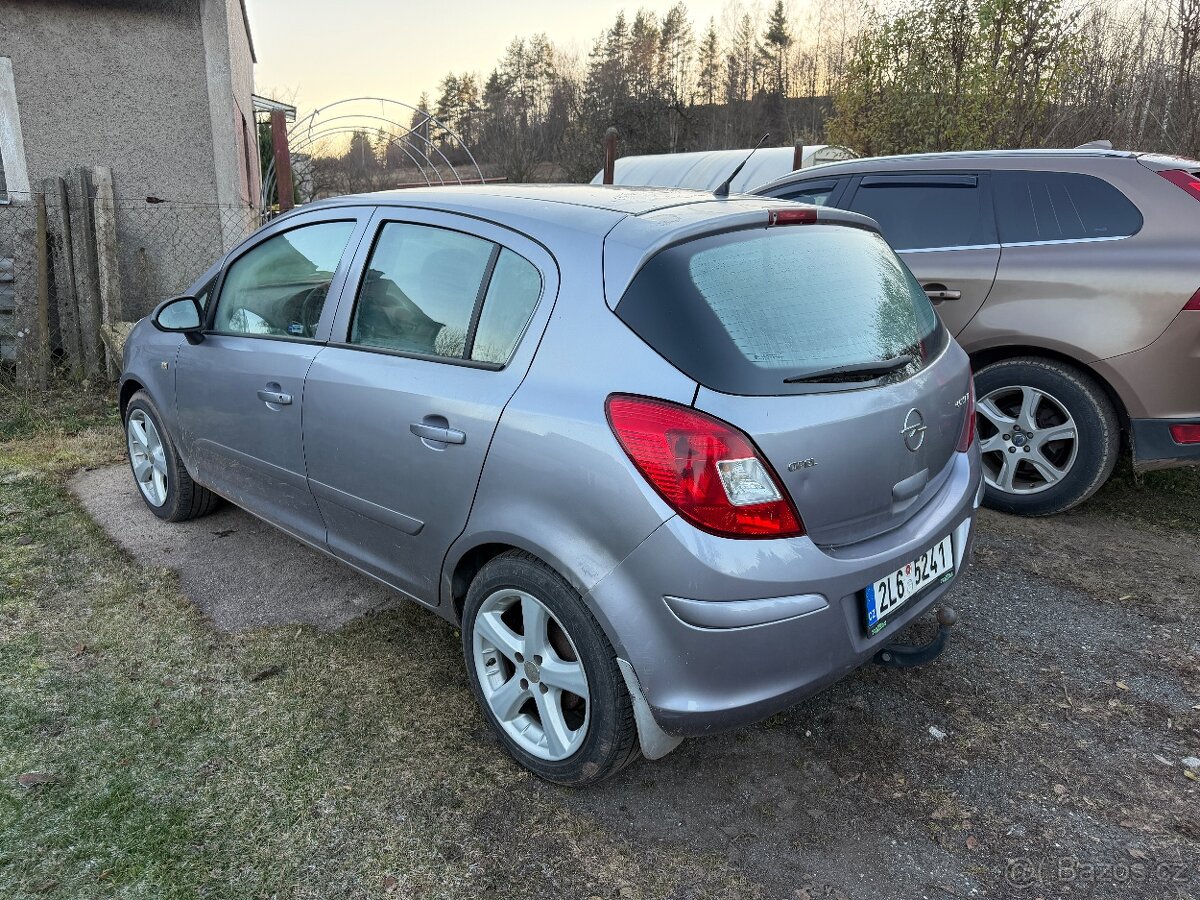 Opel Corsa D 1.2 16v - 5