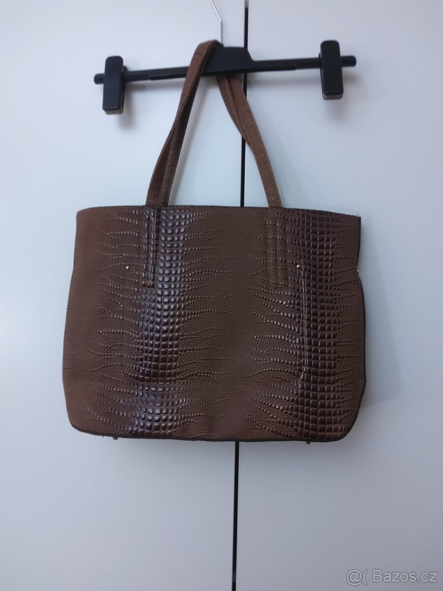Větší dámská kabelka - nová - 5