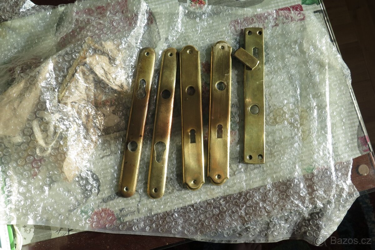 mosazné kličky do oken a kliky - 5