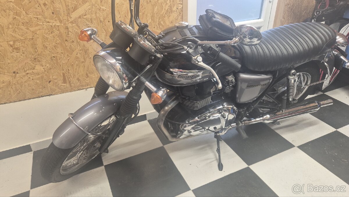 Triumph Bonneville T100 - 5