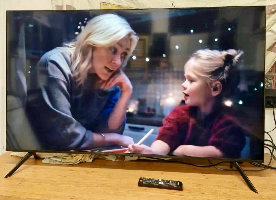 4K UHD Smart Samsung Televizor - 5