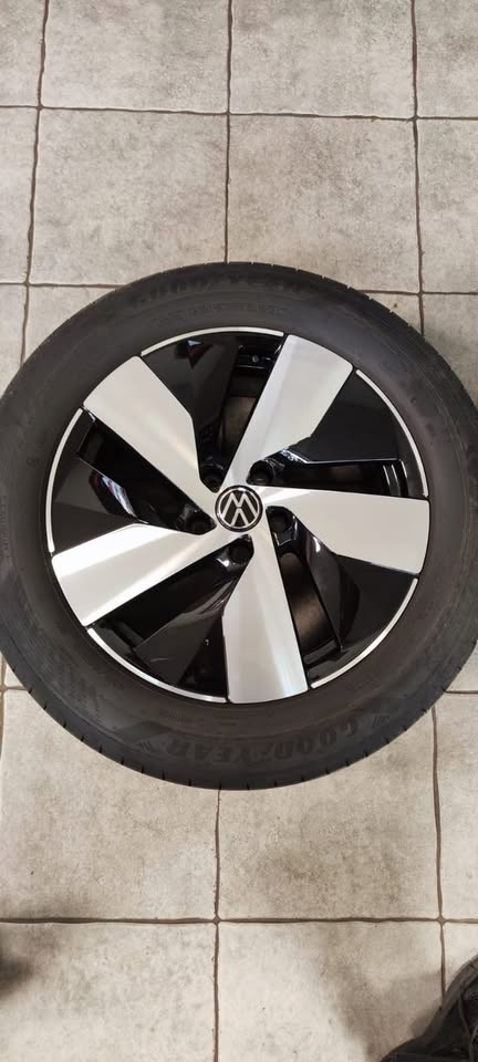 235/55 R18 Originál Alukola VW, plus pneu - 5