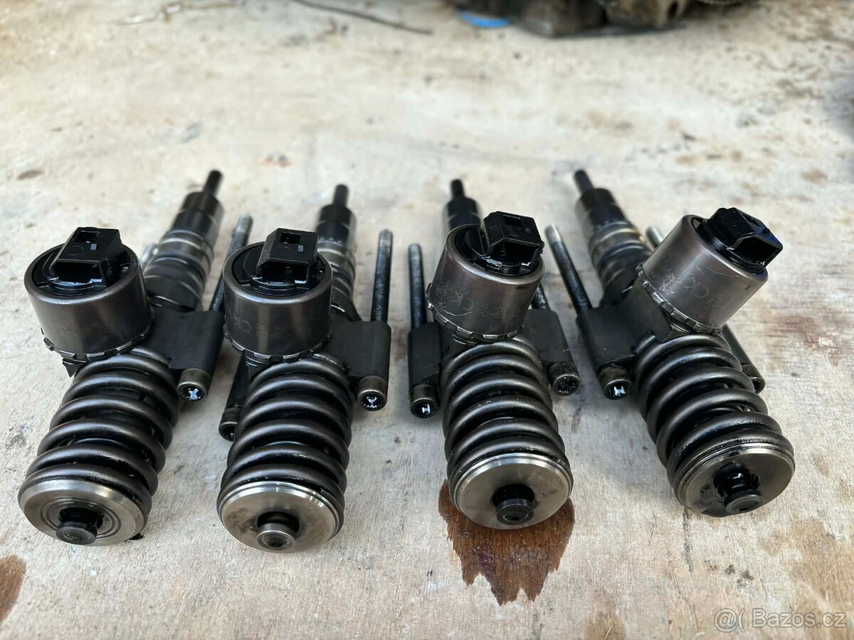 prodám na Motor BKD 2.0tdi 16v vstřiky Bosch - 5