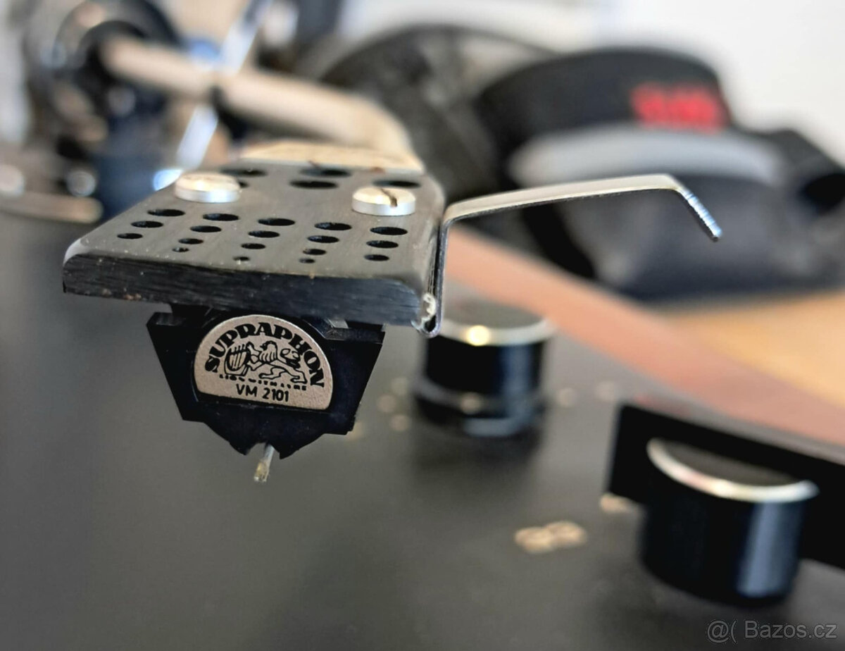 Gramofon Tesla Litovel nc 440 electronic - 5