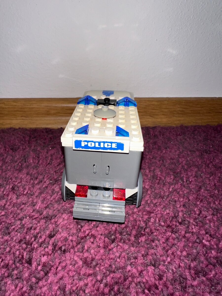 Policejní transporter 7245 - 5