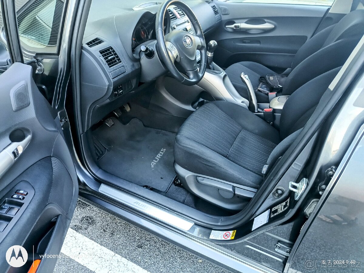 Toyota Auris 1.6 16V - 5