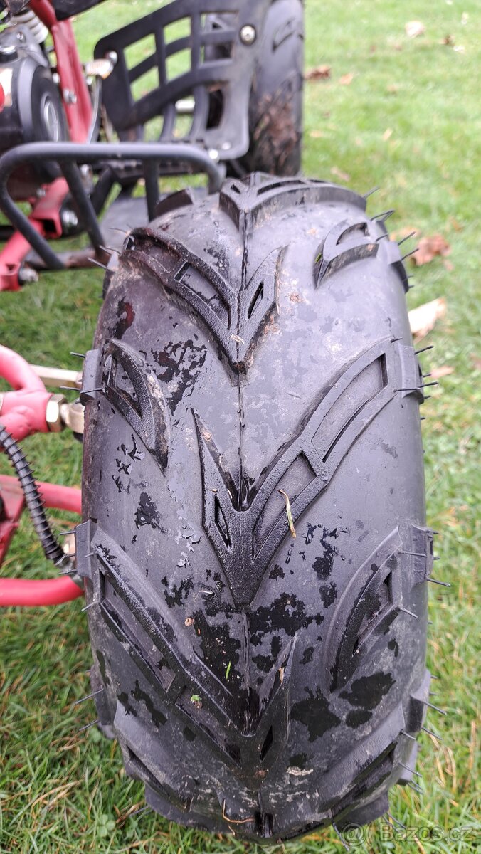 2x Čtyřkolka 125ccm + vlek