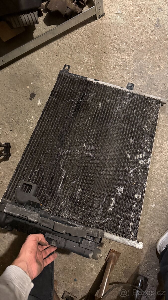 bmw e39 530D chladiče převodovka/klimatizace/intercooler - 5