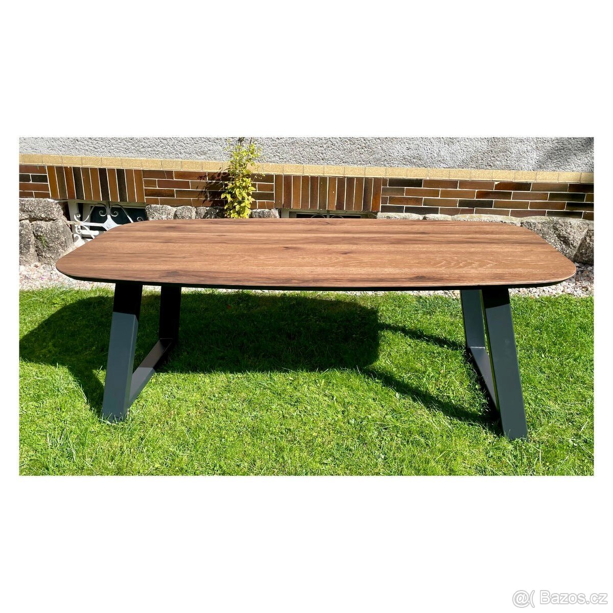 Nerozkládací jídelní stůl - Canical - 5