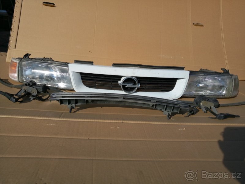 Opel Vectra A GT přední světla, maska - 5