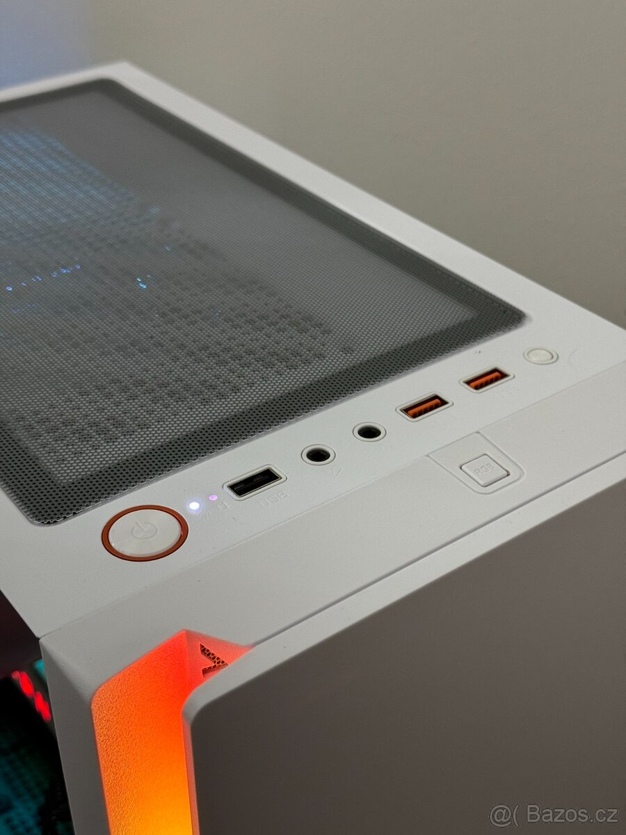 Herní PC Ryzen 5 16GB RAM NVMe SSD VEGA64 - 5