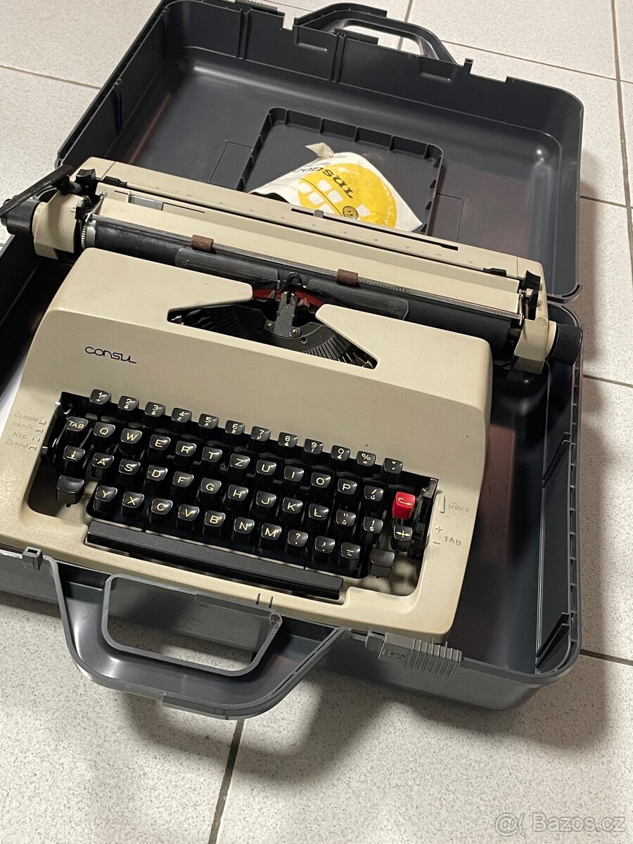 psací stroj CONSUL - 5