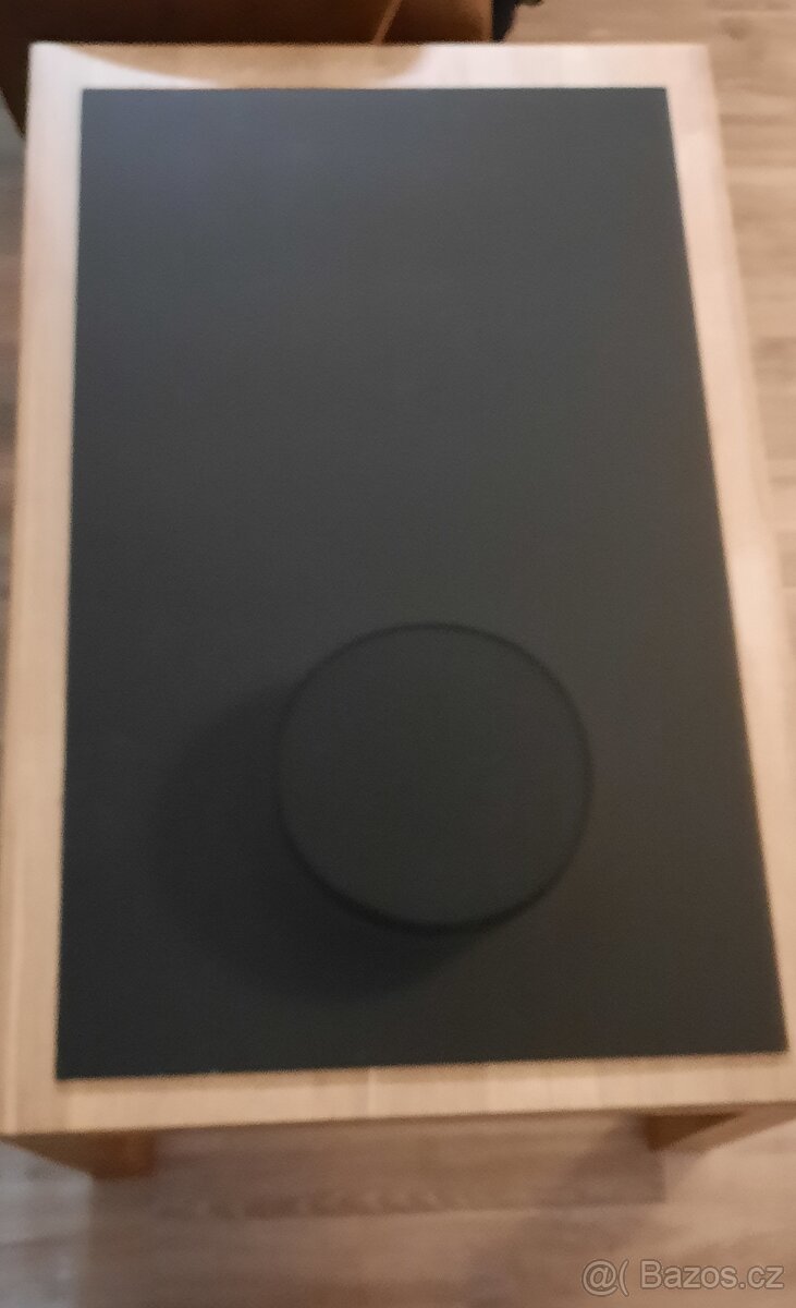 Stůl Ikea se skleněnou deskou - 5