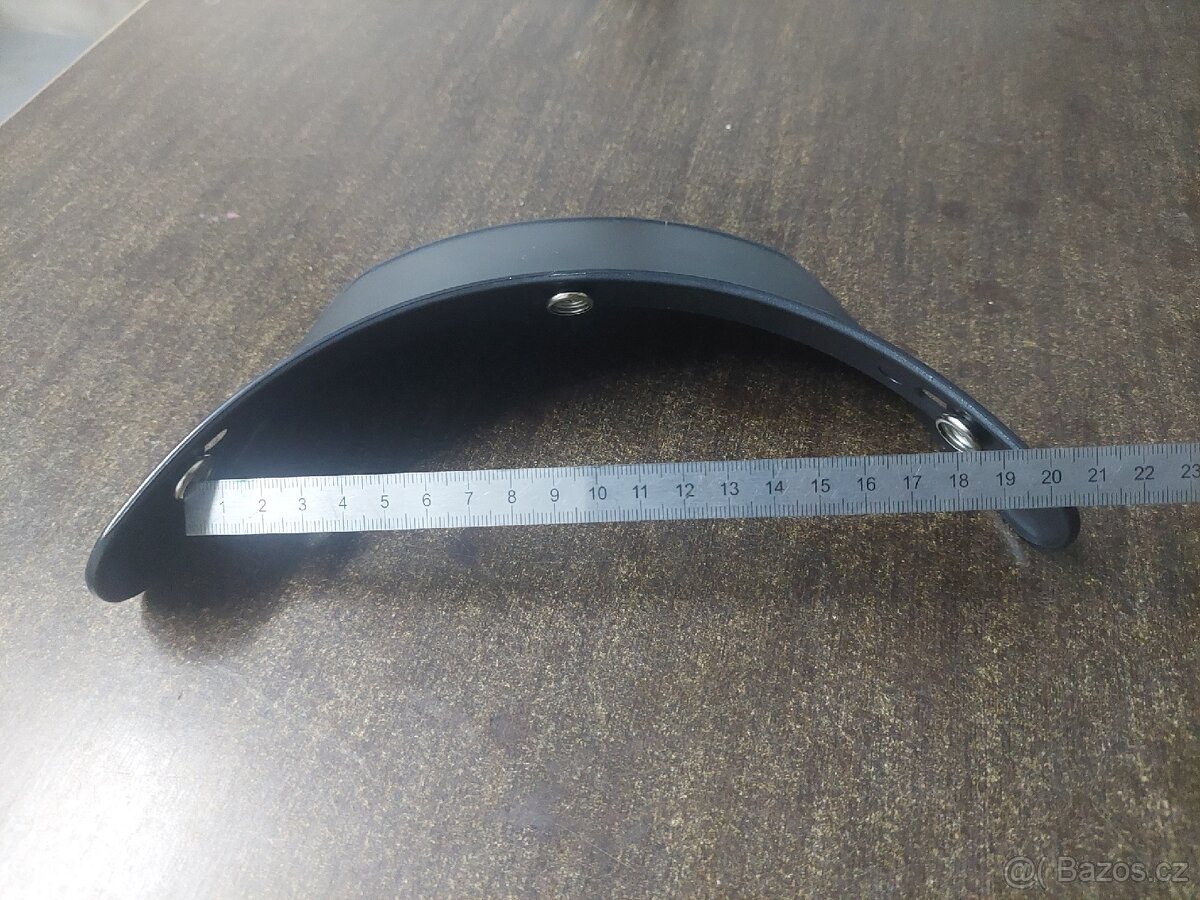 Kšilt k moto helmě - 5