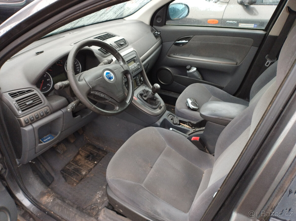 Fiat Croma 1,9JTD 88kW Combi, rok 2006 - dily - 5