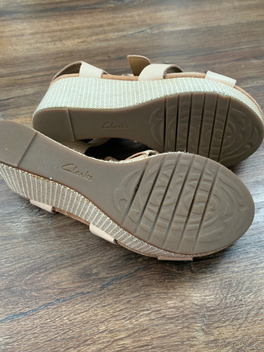 Damske sandaly Clarks 39 - 5