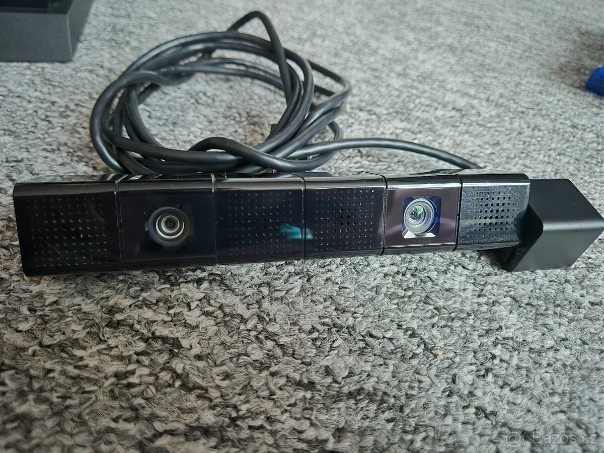 Sony Playstation 4 - 5