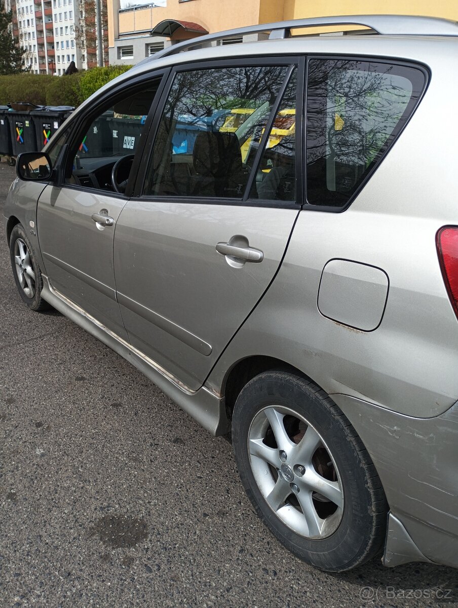 vyměním Toyota Corolla verso - 5