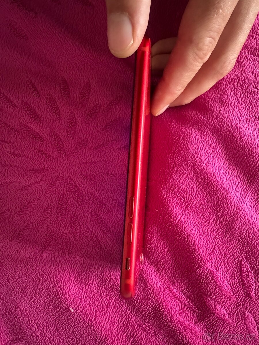 iPhone 8 RED 64GB - 5